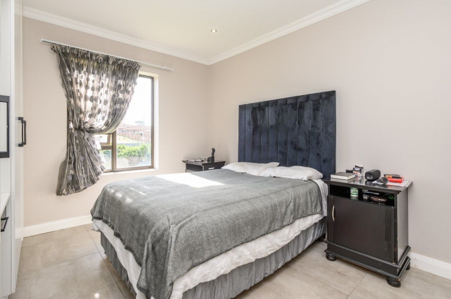 2 Bedroom Property for Sale in Sherwood Eastern Cape